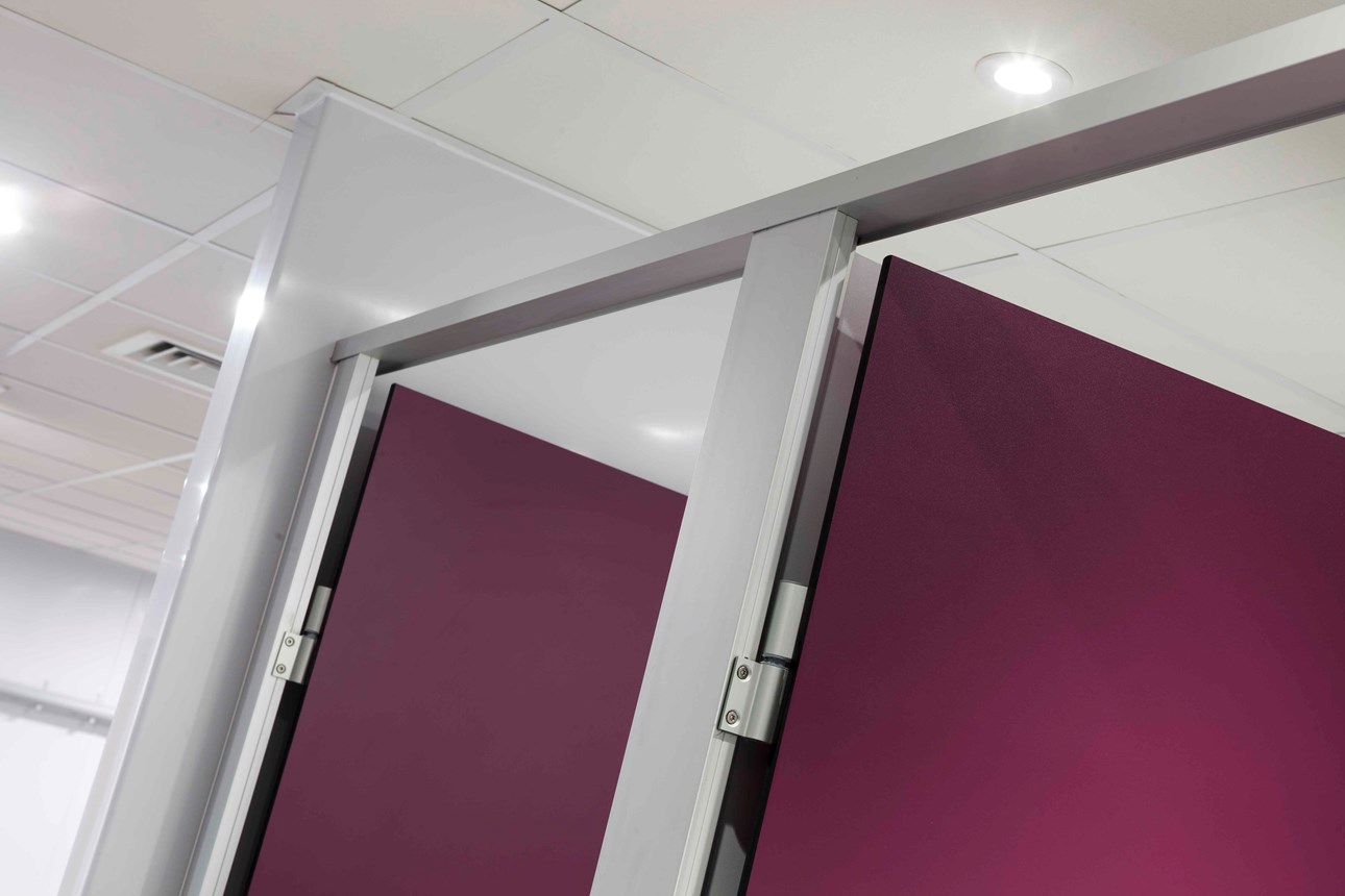 venesta-washrooms-toilet-shower-changing-cubicles-fusion-selby-high-school6