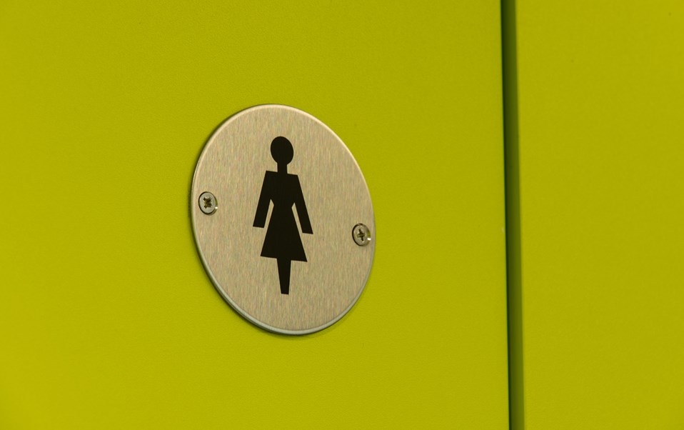 venesta-washrooms-toilet-cubicles-unity-full-height-school-toilets-wc-female-sign-hinge-isaac-newton-academy