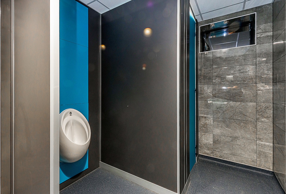 venesta-washrooms-case-study-st-edmunds-catholic-school7