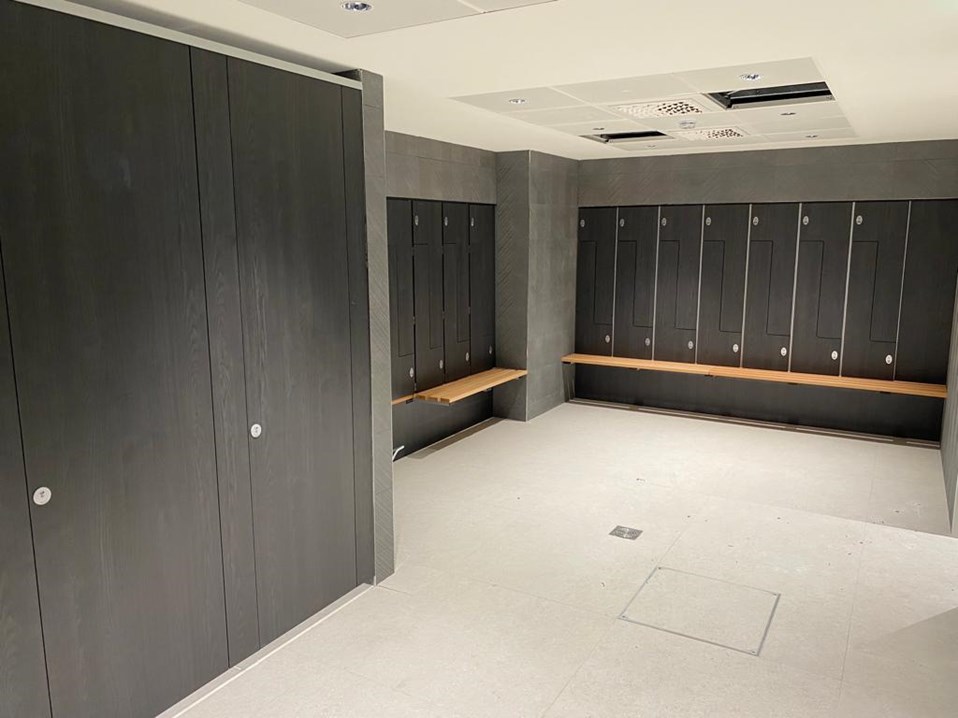 Venesta Washrooms Cubicles Lockers Haymarket Office 4