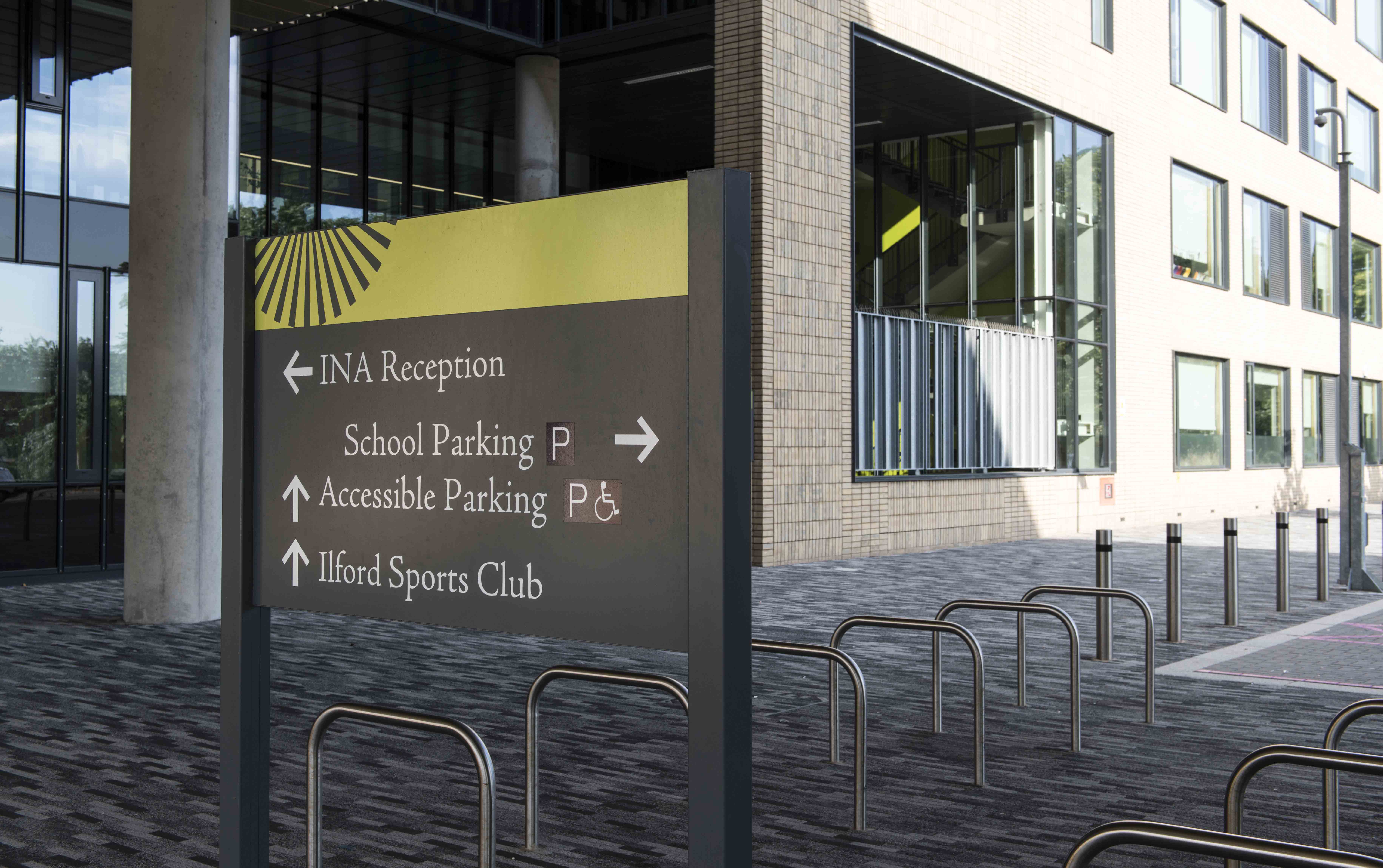venesta-washrooms-toilet-cubicles-unity-full-height-school-toilets-isaac-newton-academy