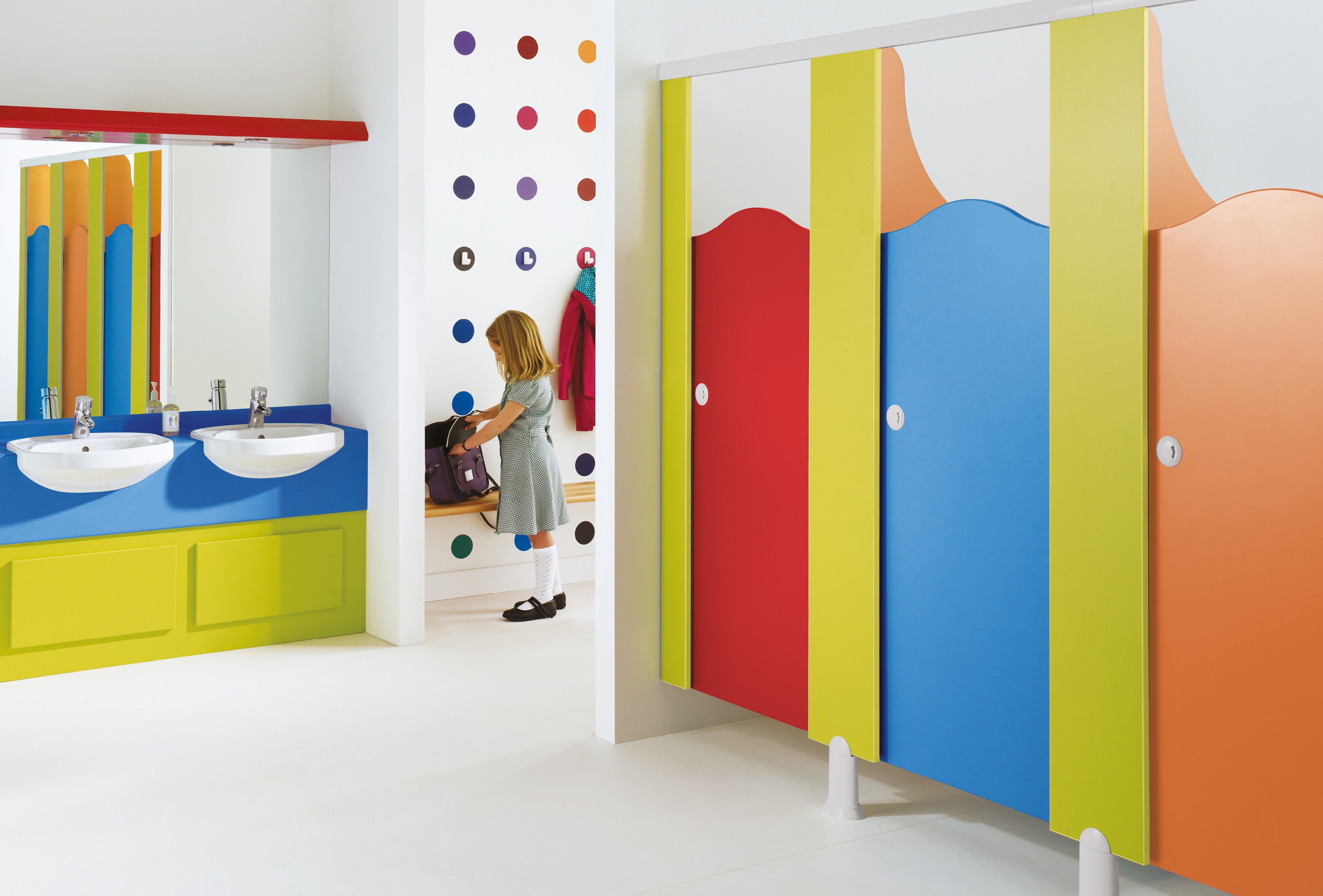 Primary school toilets Venesta