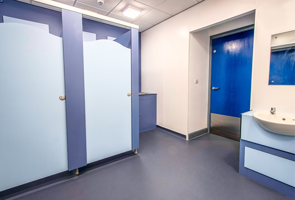 venesta-washrooms-lever-edge-case-study (13)