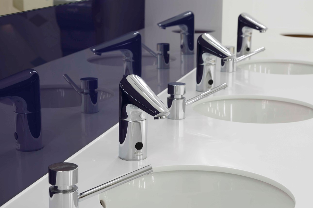 venesta-washrooms-solid-surface-vanity-unit-icon-outlet-o2