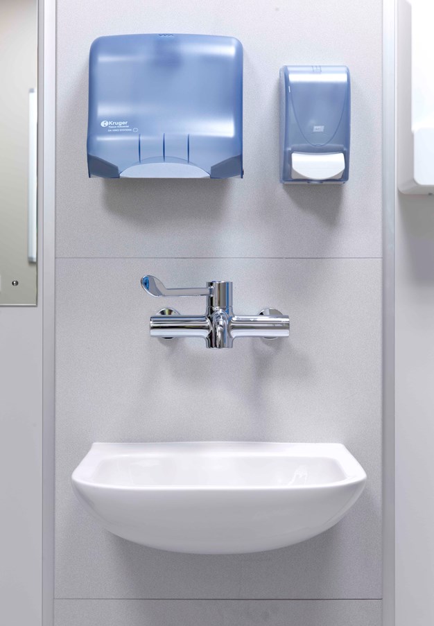 venesta-washrooms-vepps-healthcare-boxed-out-unit-basin-preplumbed-sink-royal-london-hospital2