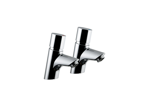 venesta-washrooms-ips-vepps-panelling-avon21-pillar-taps-b8267aa