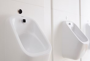 Venesta Washrooms Vepps Ips Urinal1