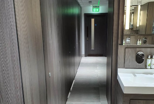 Venesta Washrooms Toilet Cubicles Ips Heyford Hotel8
