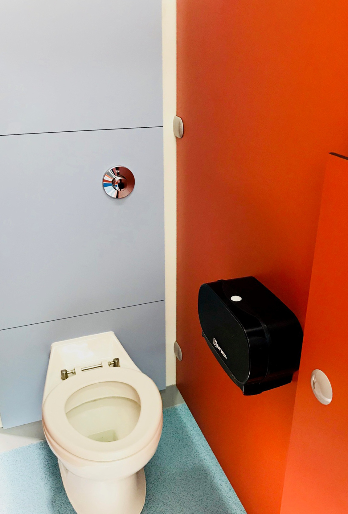 Venesta Washrooms Commercial Fernhill Primary School5