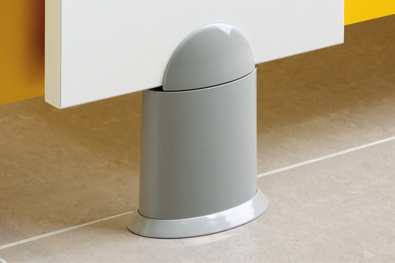 venesta-washrooms-toilet-cubicles-v1-award-pedestal
