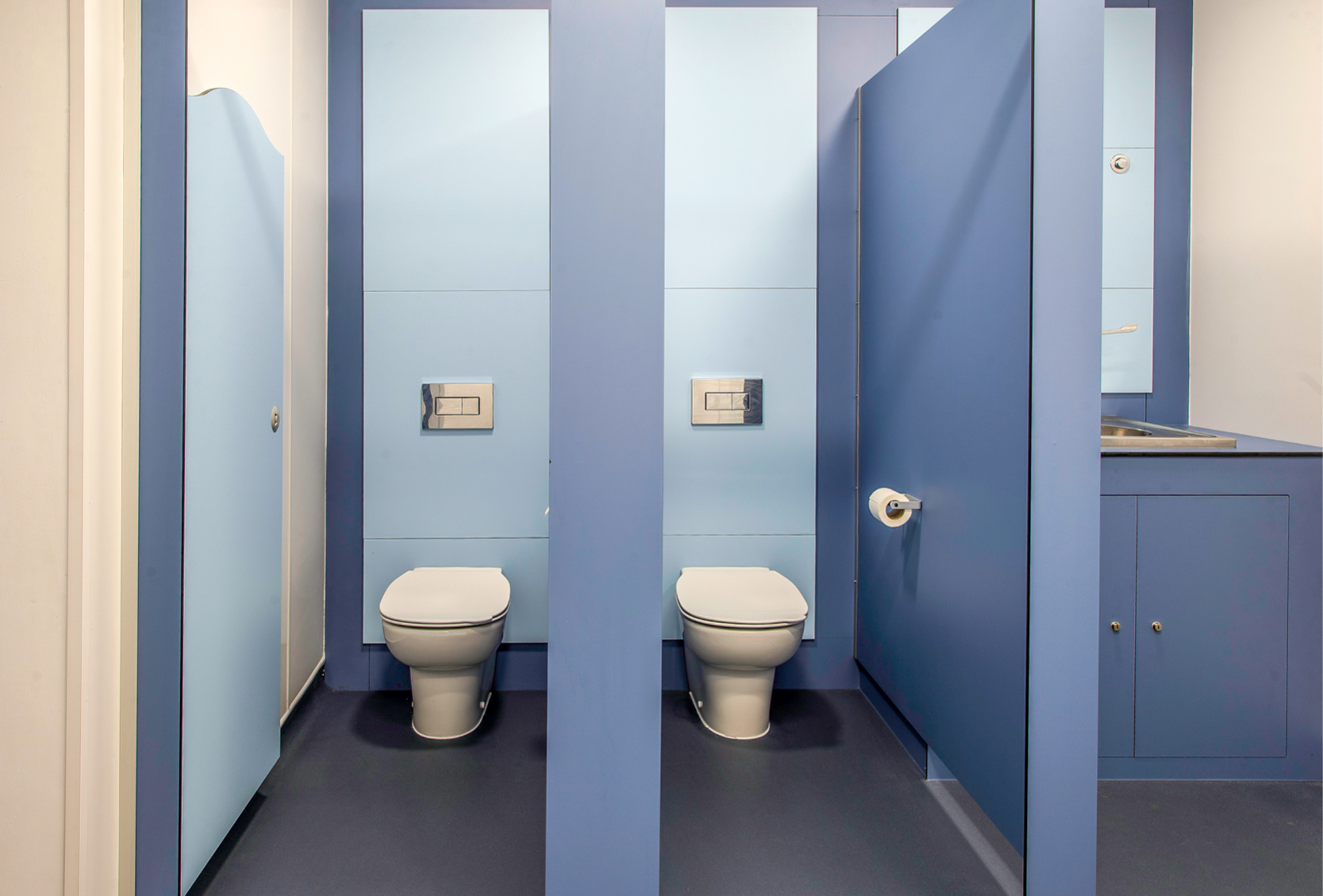 venesta-washrooms-lever-edge-case-study (3)