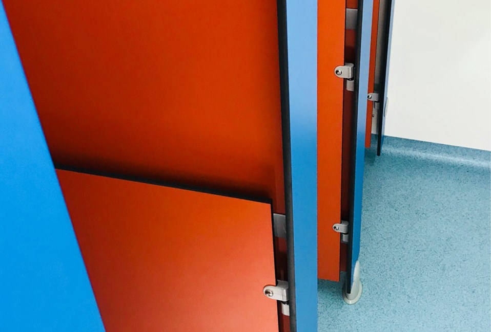 venesta-washrooms-commercial-fernhill-primary-school4