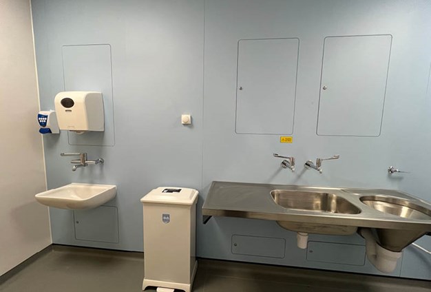 venesta-washrooms-case-study-oldham-diagnostic-centre8