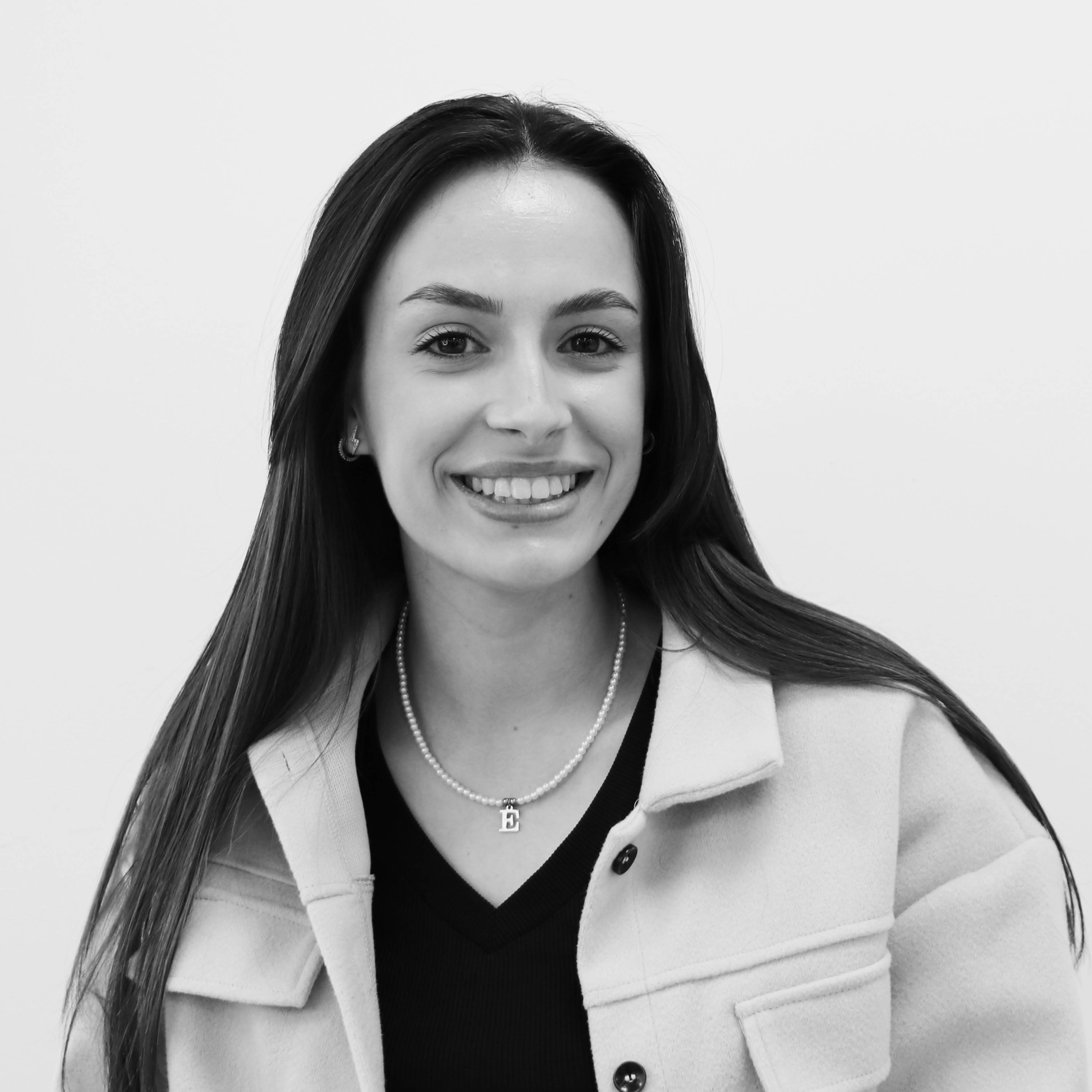 venesta-washrooms-meet-the-team-trainee-business-coordinator-ellie-camburn
