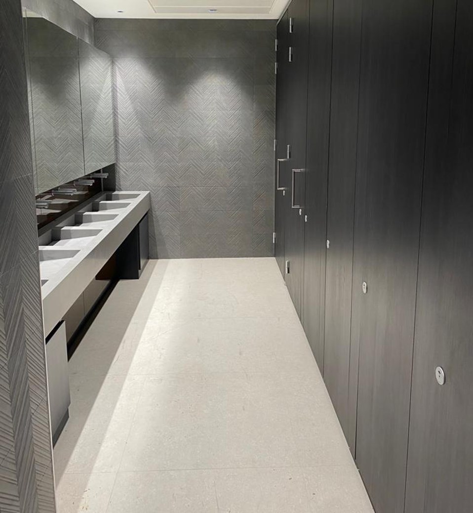 Venesta Washrooms Toilet Cubicles Haymarket Office 1