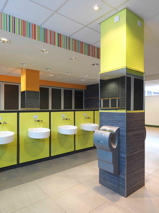 venesta-washrooms-toilet-cubicles-centurion-ips-vepps-pre-plumbed-panel-panels-panelling-tudor-grange-academy10