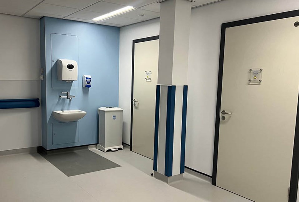 venesta-washrooms-case-study-oldham-diagnostic-centre4