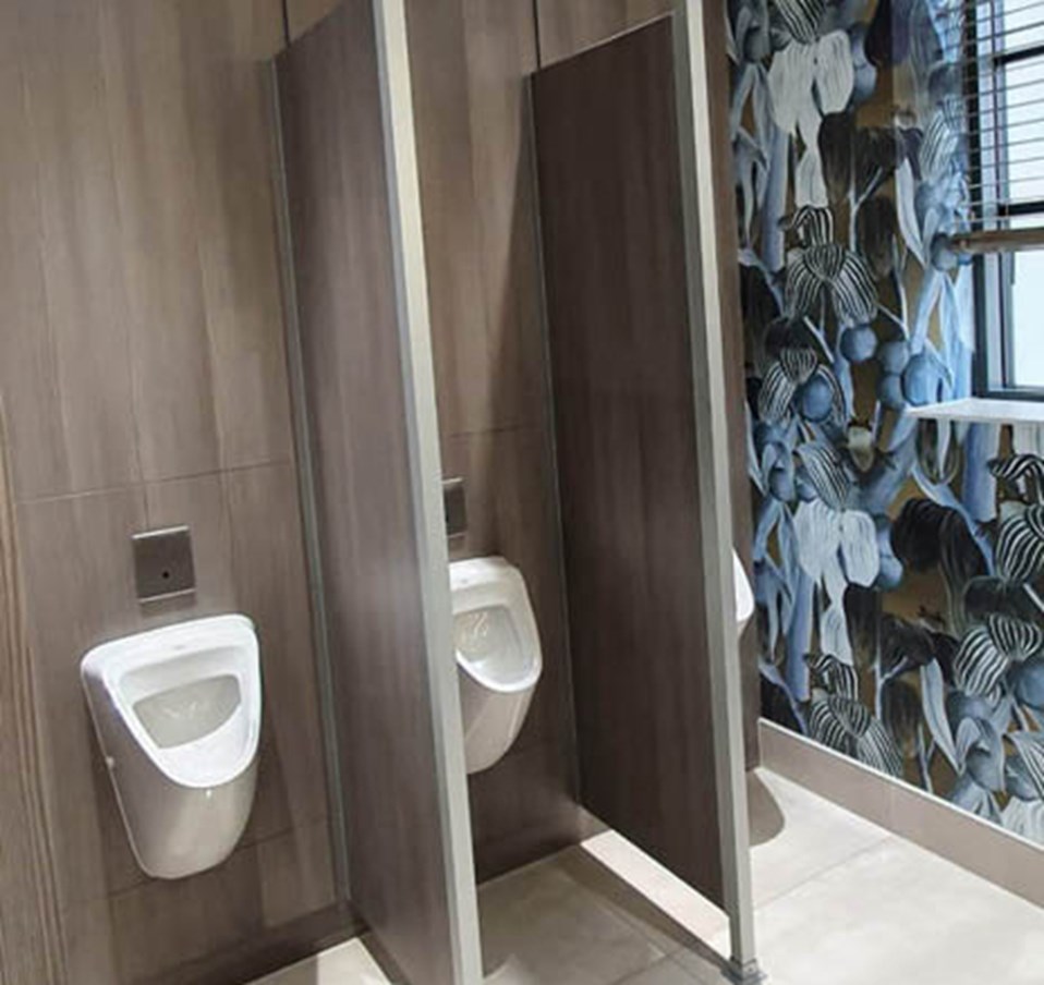 Venesta Washrooms Toilet Cubicles Ips Heyford Hotel9 (1)