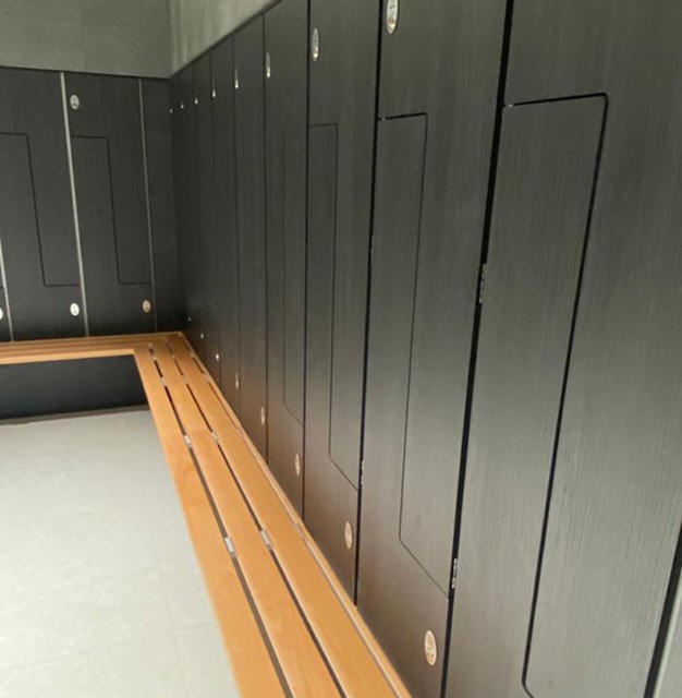 Venesta Washrooms Shower Cubicles Haymarket Office 3 (1)
