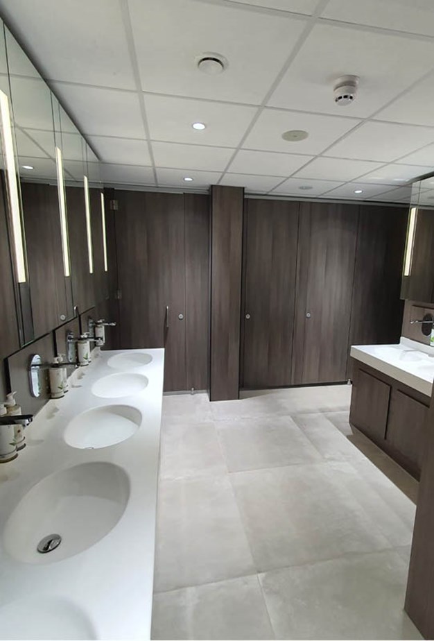 Venesta Washrooms Toilet Cubicles Ips Heyford Hotel2